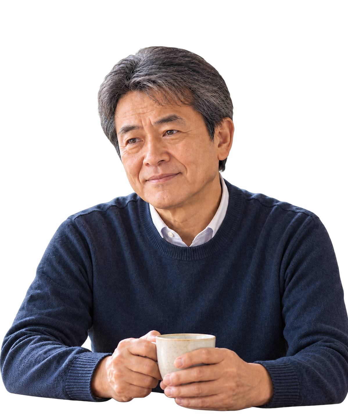 コーヒーを片手に、必要なことを決めるだけでよいと分かり穏やかな表情を見せる男性